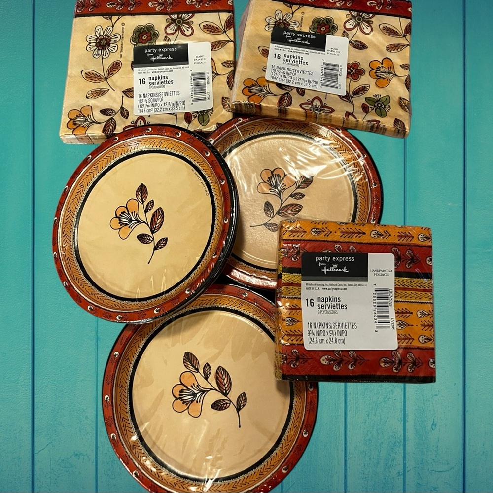 Hallmark Boho Fall Party Supplies Lot Of 6  Plates Napkins Handpainted Foliage
